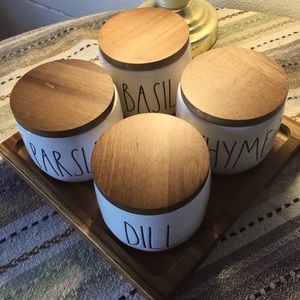 RAE DUNN SPICE RACK STYLISH HERB CONTAINERS: This adorable set of 4